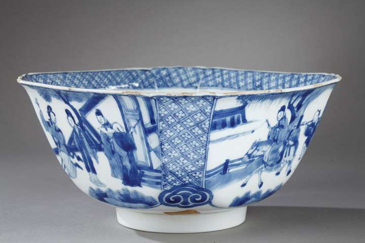 Bowl quadrangular shape "blue and white" porcelain - decorated with figures in a pavillon and  figures and horse in landscape - Kangxi period